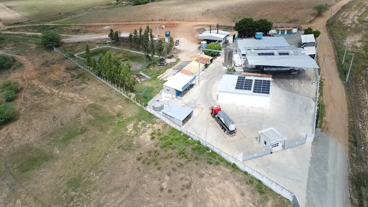 Vista aérea da fábrica Lac Glória em Nossa Senhora da Glória